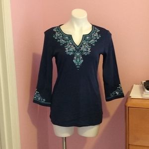Embroidered women's shirt